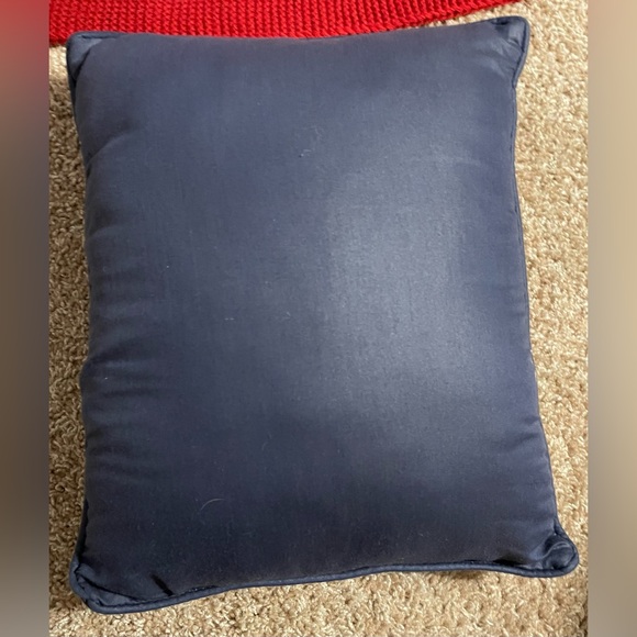 Noah’s Ark tapestry accent pillow - Picture 7 of 7